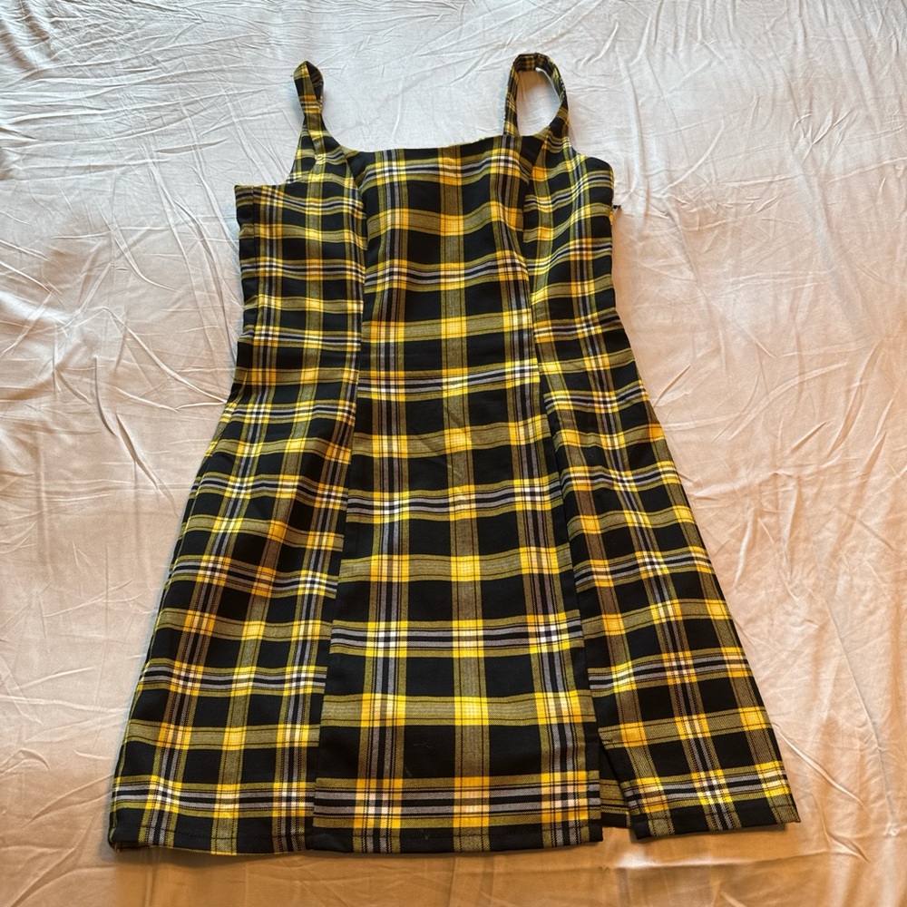 H&M Yellow and Black Pleated Sundress